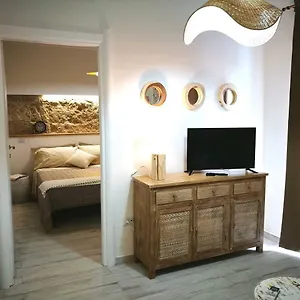 Amelia Apts & , Alghero Włochy